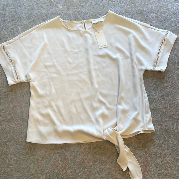 MELLODAY Tops - MELLODAY White Tie-Front Blouse